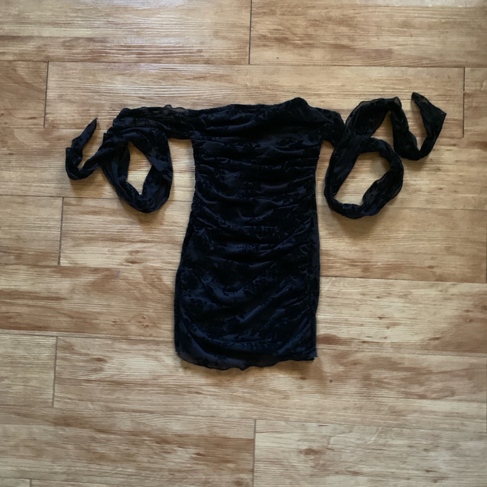 SHEIN Black Strapless Dress